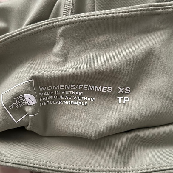 The North Face sage green leggings - Picture 6 of 11